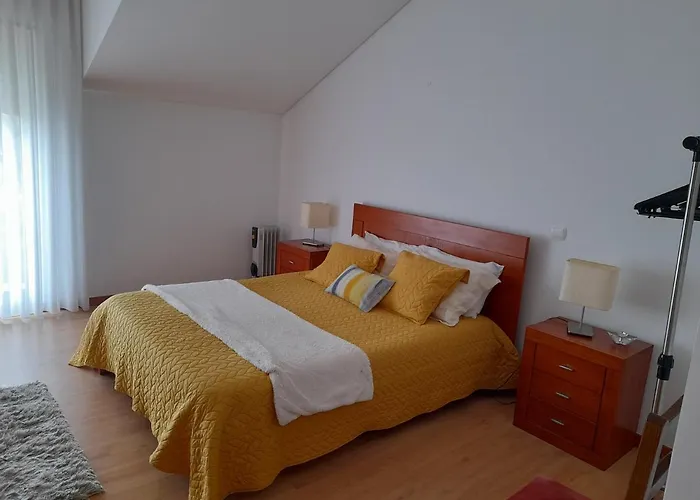 Azoresaccommodation Homestay *